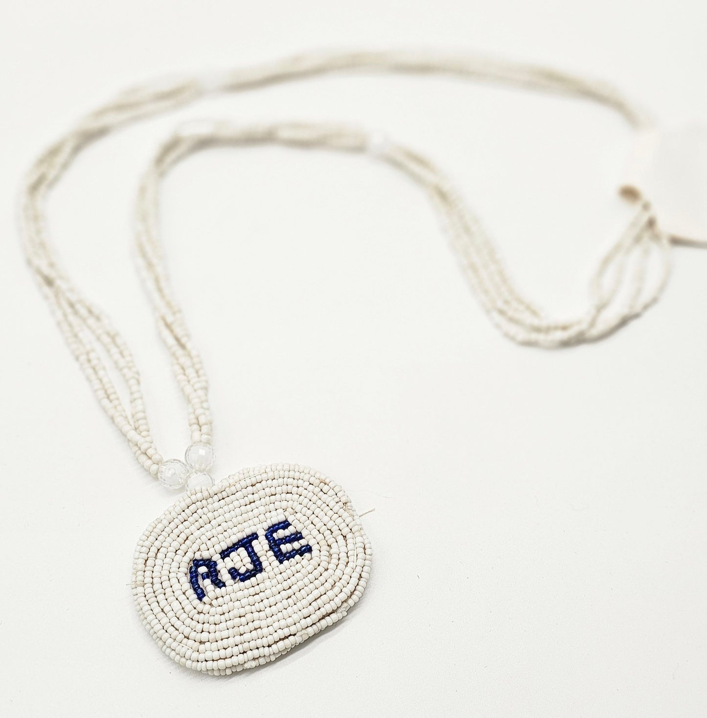 COLLAR TRADICIONAL CON ORISHA AJE