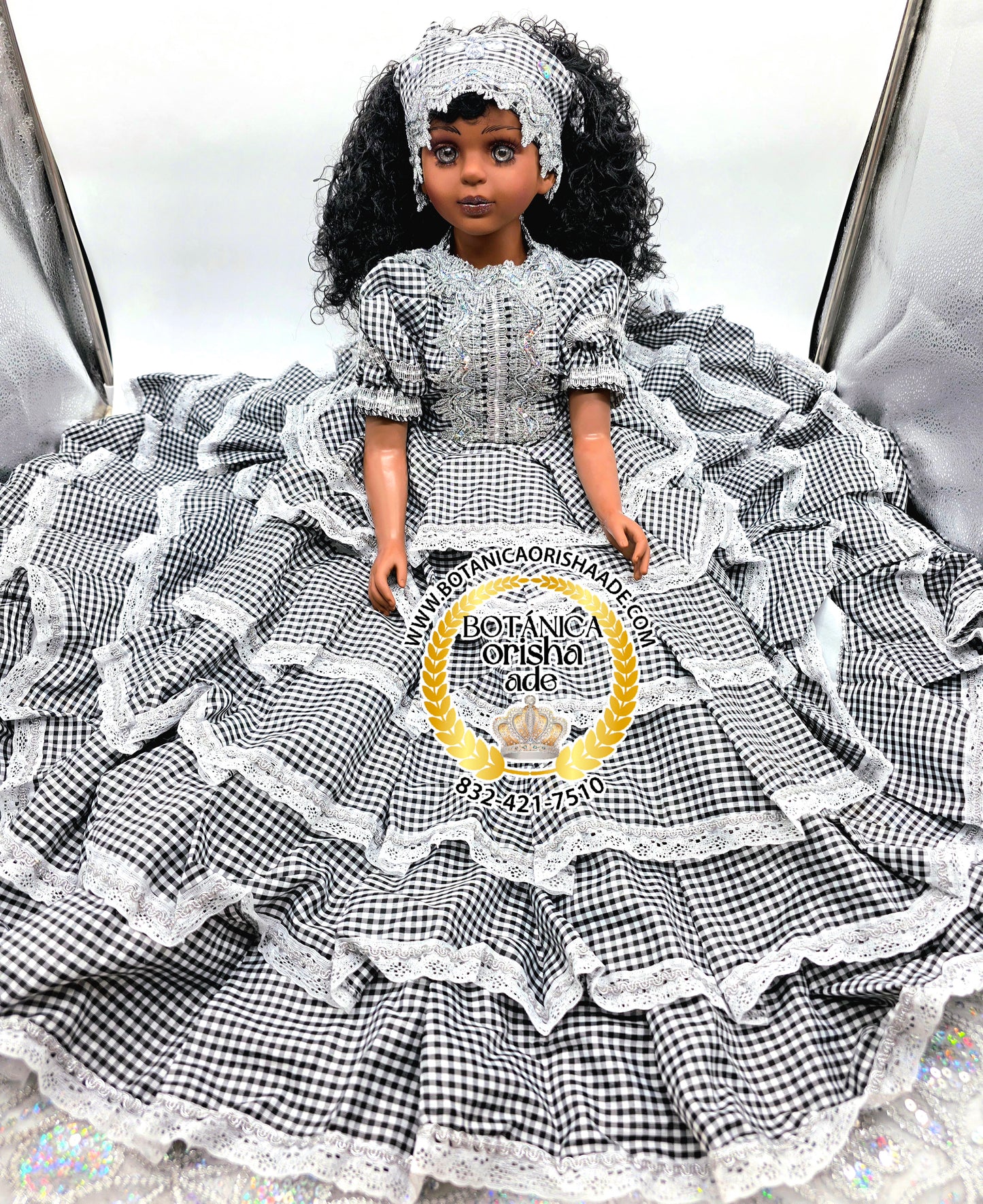 MUÑECA GRANDE VESTIDA DE GINGA NEGRA