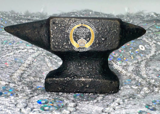 YUNKI DE HIERRO CHIQUITA