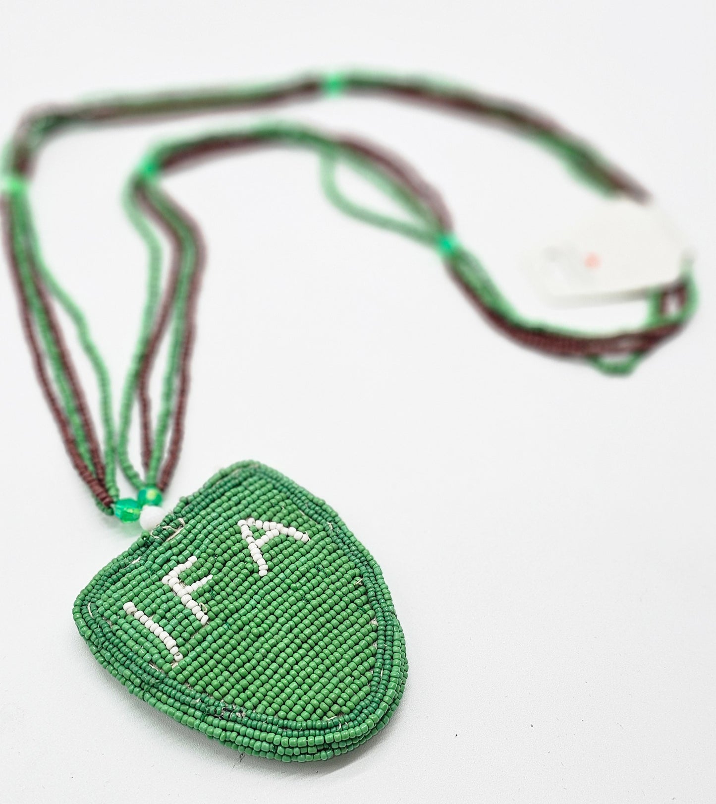 COLLAR TRADICIONAL CON ORISHA (ISESE)