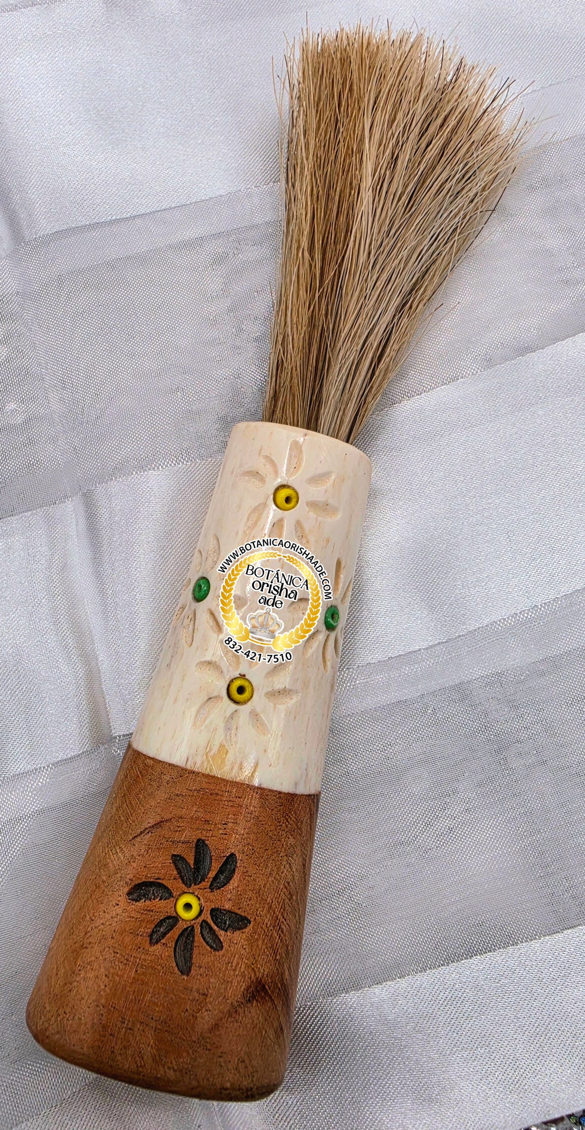BROCHA DE IFA CON HUESO DE VACA Y MADERA COLA CLARA