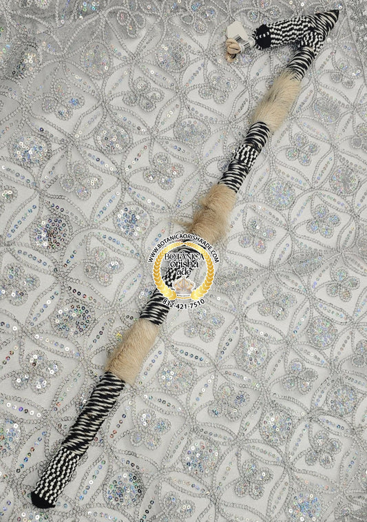 GARABATOS FORRADO CON PIEL DE CHIVO DE AFRA GRANDE