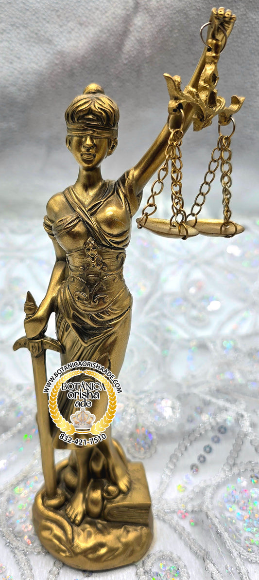 ESTATUA DE MUJER DE JUSTICIA 9"